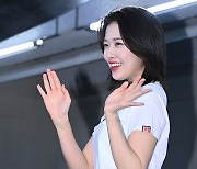 안유진, ‘심쿵’ 인사와 함께 [포토엔HD]