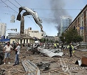 우크라전 발발 후 러시아서 65만명 조국 떠나 해외로