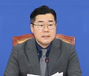 박찬대 "검찰, '약속대련' 하다가 김건희 '면죄부' 상납"