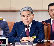 [포토]답변하는 이종섭 전 국방부 장관