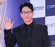 지석진, 편안해지는 인사 [포토엔HD]