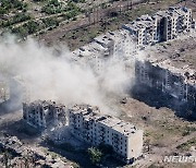 우크라, 동남부 우로자이네서 퇴각 확인