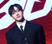 [TD포토] 스트레이키즈 방찬 '듬직한 어깨'