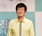 [SC이슈] '라디오 복귀' 김창완, 美 전산망 마비로 발 묶였다, 22일 기자간담회 취소…첫방도 미정