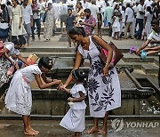 epaselect SRI LANKA BELIEF BUDDHISM