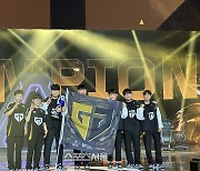 LCK 이어 VCT도 ‘1황’ 젠지, DRX 꺾고 韓 최초 VCT 퍼시픽 시즌 파이널 ‘우승’ [SS송파in]