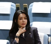 [종합] 김건희 여사 비공개 대면조사..대통령실 “특혜 주장은 과도해”