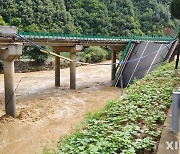 중국 폭우로 산시성 교량 붕괴…12명 사망·31명 실종