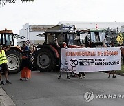 FRANCE PROTEST RESERVOIRS