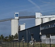 FRANCE PROTEST RESERVOIRS