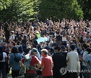 FRANCE PROTEST RESERVOIRS