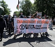 FRANCE PROTEST RESERVOIRS