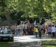 FRANCE PROTEST RESERVOIRS