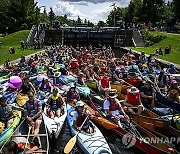 Canada Rideau Canal Lock and Paddle