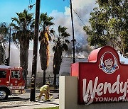 APTOPIX Los Angeles Building Fire