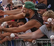 Hall of Fame Parade Baseball