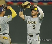 Brewers Twins Baseball