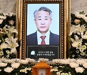 故장두석, 영정사진 속 '부채도사'...임하룡→김학래, 희극인 추모 물결ing [종합]