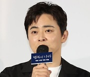 이선균 유작 '행복의 나라'…조정석 "다른 영화엔 없는 모습"