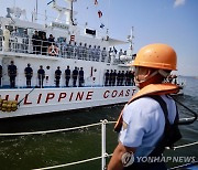 '중국 견제' 필리핀·베트남 해경, 내달 첫 합동훈련 추진