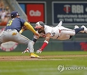 APTOPIX Brewers Twins Baseball