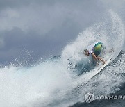 APTOPIX Paris Olympics Surfing