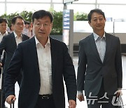 성태윤 정책실장·안덕근 산자장관 '체코 특사 출국'