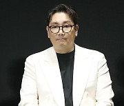 '노 웨이 아웃' 조진웅 "법으로 해소 안 되는 지점, 날카롭게 짚는 작품"