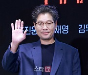 [포토]배우 유재명, 노 웨이 아웃 : 더 룰렛에서 만나요