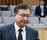 발언대 향하는 박영재 대법관 후보자