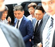 檢 “‘브라이언’ 언급된 김범수 주가조작 증거 다수확보”