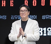 '노 웨이 아웃' 故이선균 자리 넘겨받은 조진웅 "그 몫까지 보탬 되고파"