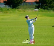 [포토] 강민진 '시선은 타구에~'