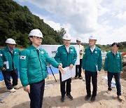 김완섭 환경부 장관, 첫 행보로 수해현장 점검…“인명피해 없도록”