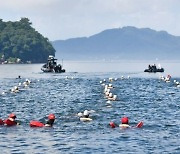 [포토] 해사, 전투수영 최종단계 최대 4km 원영훈련 실시