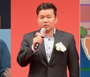 ‘선 넘은 패밀리’ 박태환, 수영vs축구 비교 질문에 당황