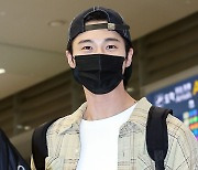 인천공항, ‘변우석 과잉 경호’ 경비업체 고소