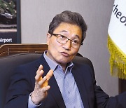 “인천공항 4.0시대 선언...CES 전시장처럼 만들고 싶다” [헤경이 만난 사람-이학재 인천국제공항공사 사장]