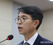 기후위기 속 돛 올리는 김완섭호…현안·과제 수두룩