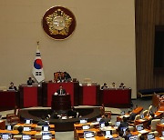 '방송 4법' 놓고 4박 5일 필리버스터 격돌