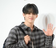 [TD포토] 세븐틴 에스쿱스 '캐럿들 안녕~'