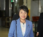 라오스 찾은 가미카와 요코 일본 외무상