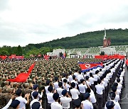 北, 청년전위 '결의모임' 개최…"전승세대 넋을 계승해야"