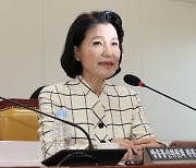 與 "이진숙 인사청문회, 막가파식 정치 폭력"