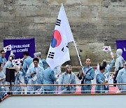 한국을 북한으로 소개…장미란 차관, 바흐 IOC 위원장에 면담 요청