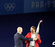 지네딘 지단-라파엘 나달, '2024 파리올림픽 개막식 성화 봉송의 기쁨' [사진]