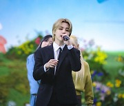 방탄소년단 지민, K팝의 새 역사를 쓰다