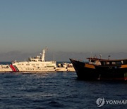 필리핀 "남중국해 암초 물자보급 중국 방해 없이 무사히 마쳐"