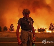 APTOPIX California Wildfires