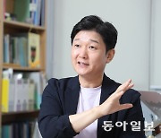 “과거 제도에 사람 끼워 맞추는 저출산 정책, 삶의 질 악화시킬 뿐”[월요 초대석]